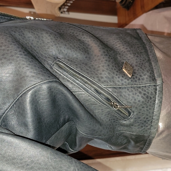 HARLEY Leather Riding Jacket - Picture 7 of 15